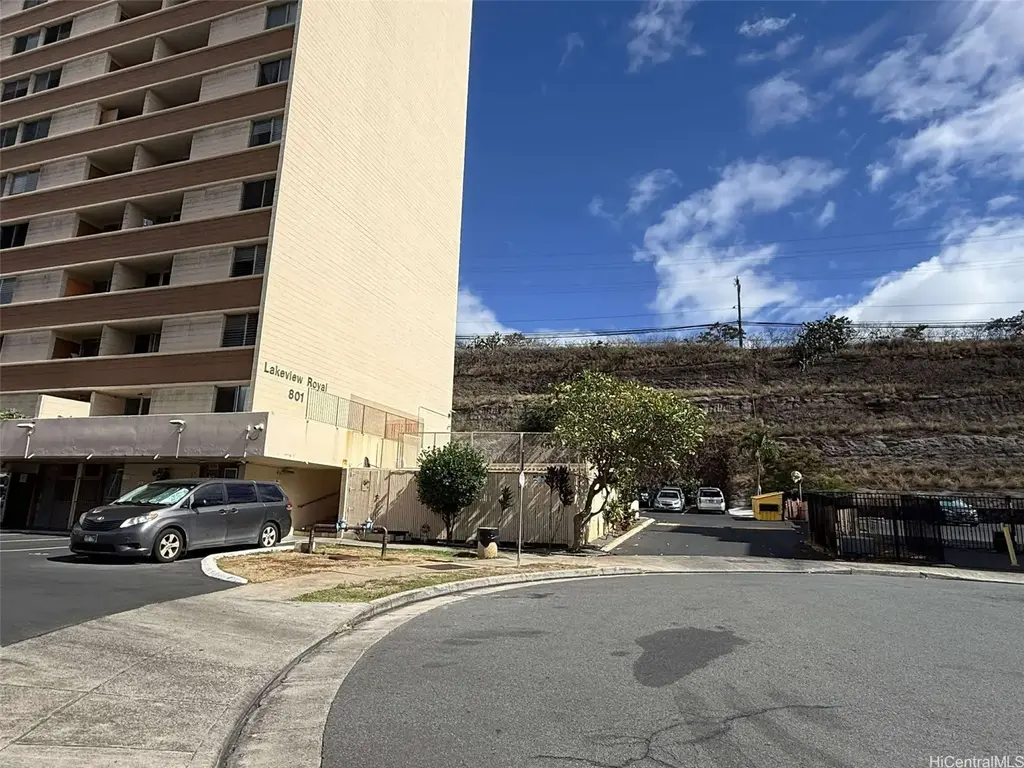 801 Ala Nioi Place # 905, Honolulu