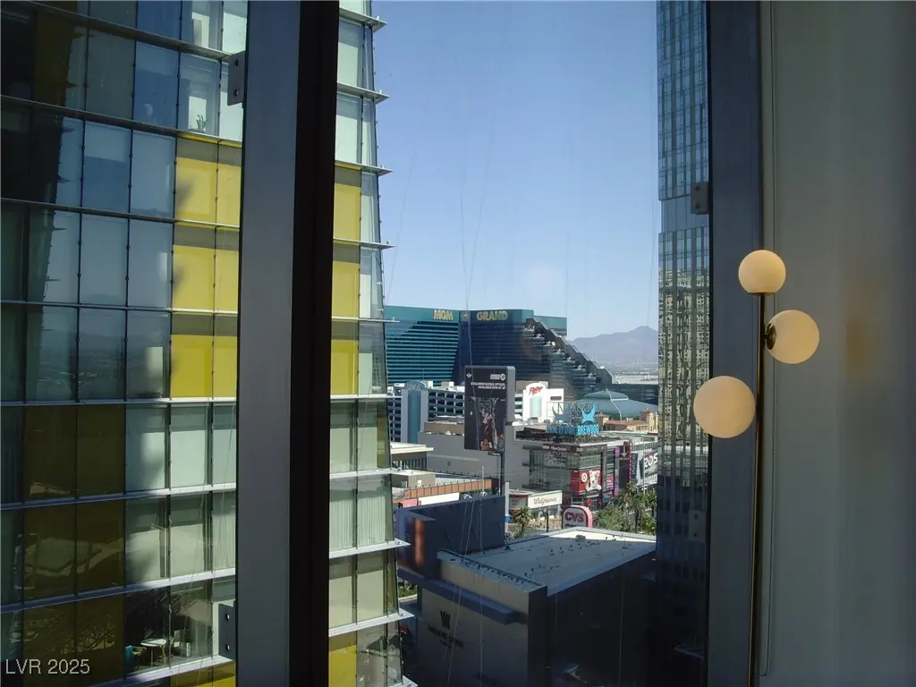 Photo of Listing #2710891