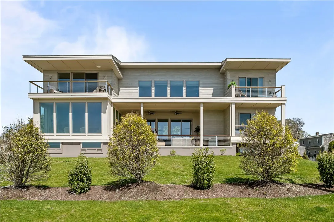 82 Ellery Rd, Newport