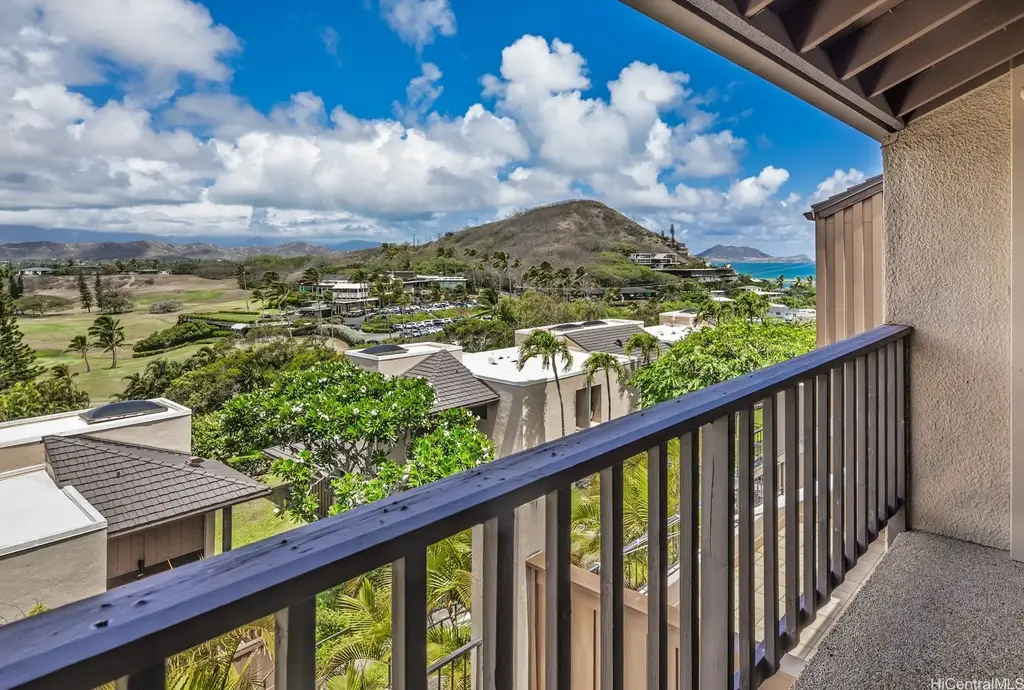 323-d Kaelepulu Drive # 304, Kailua