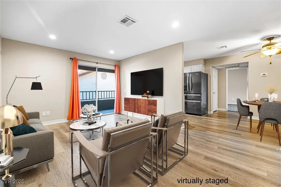 Photo of Listing #2711028