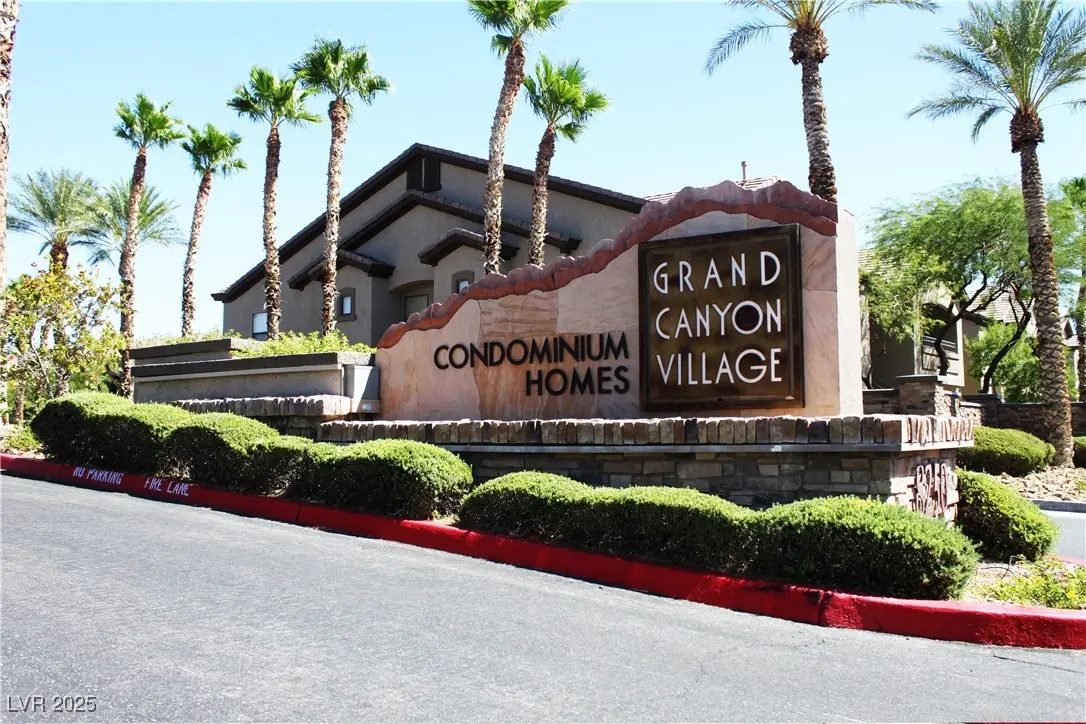 Photo of Listing #2711357