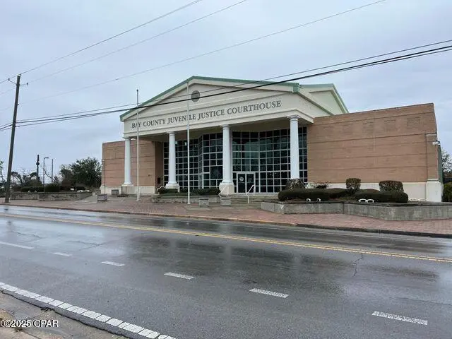 533 E 11th Street Street, Panama City