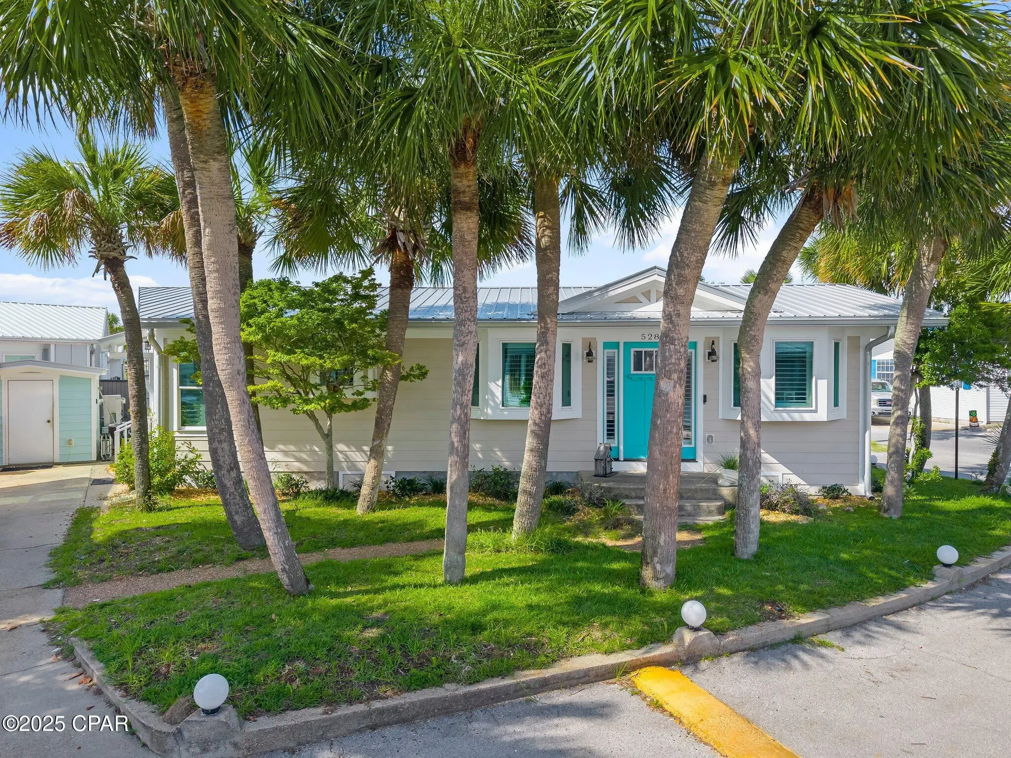 528 Venture Boulevard, Panama City