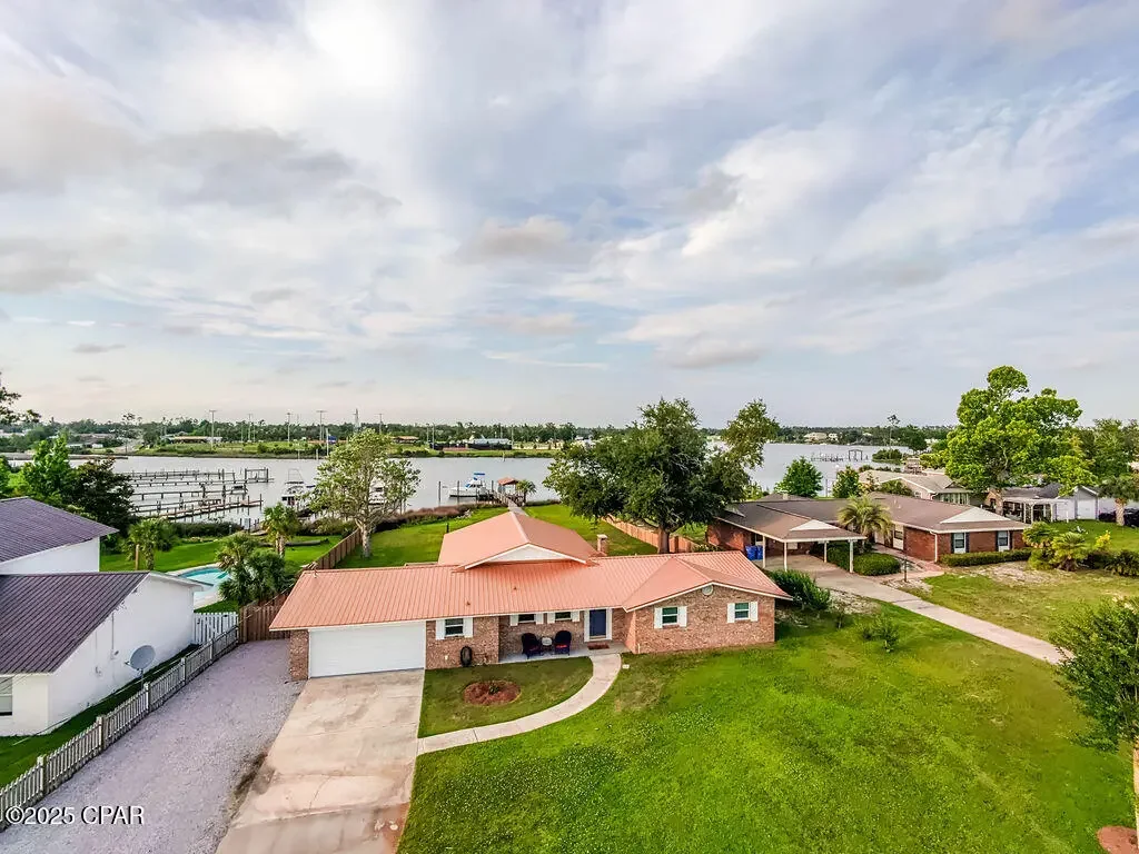 Photo of Listing #773893