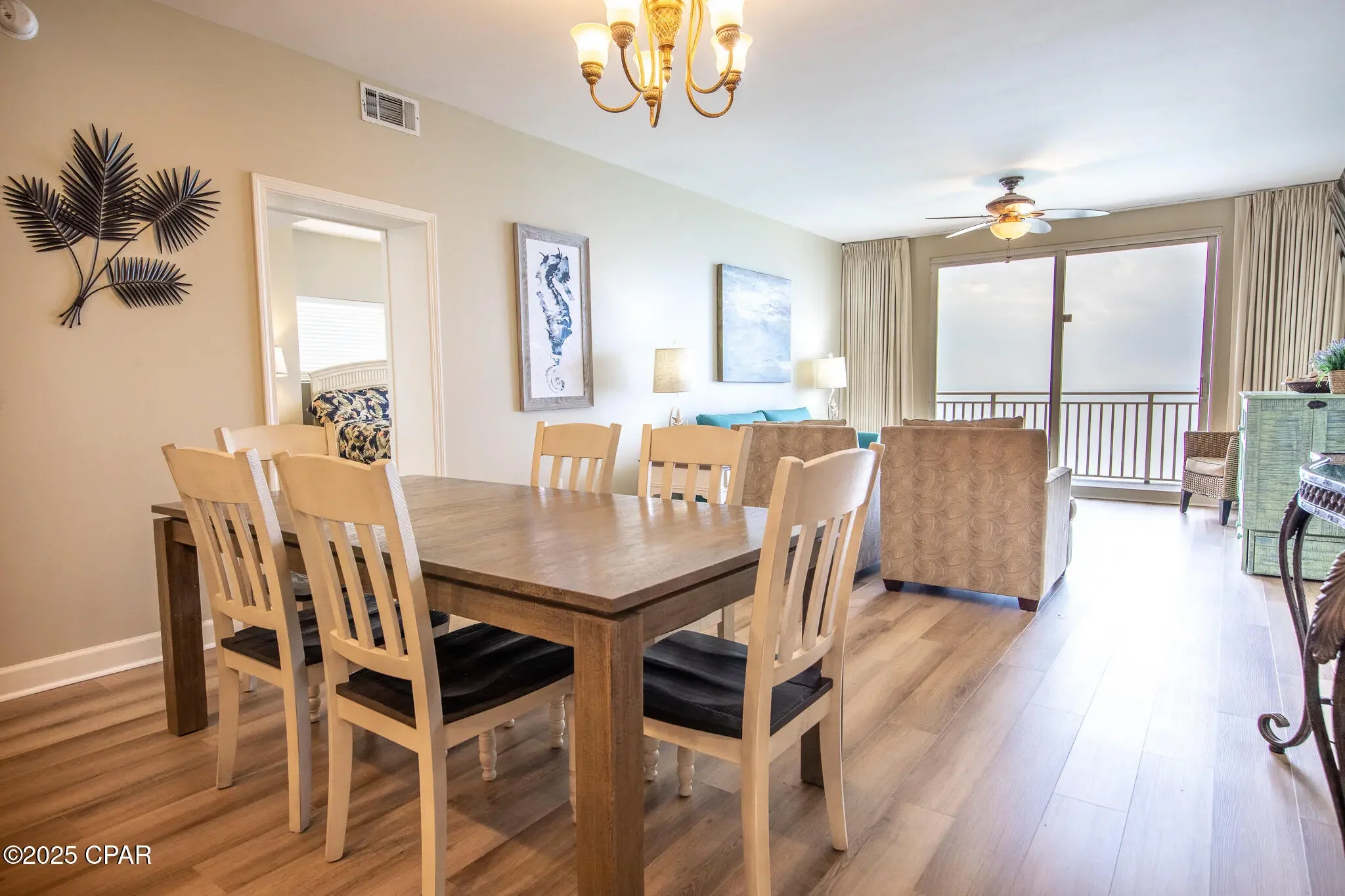 Photo of Listing #777617