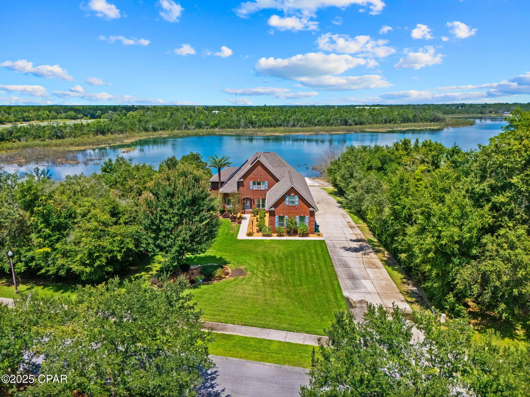 111 Lake Merial Boulevard, Panama City