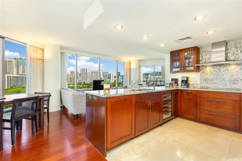 223 Saratoga Road # 1103, Honolulu