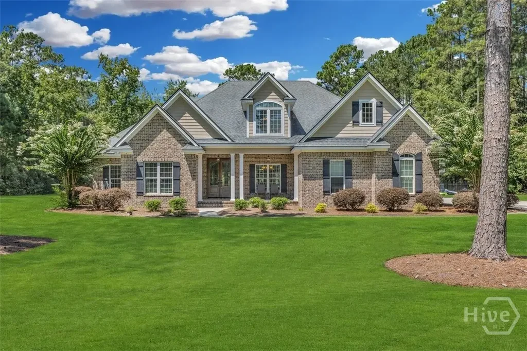 382 Savannah Road, Richmond Hill