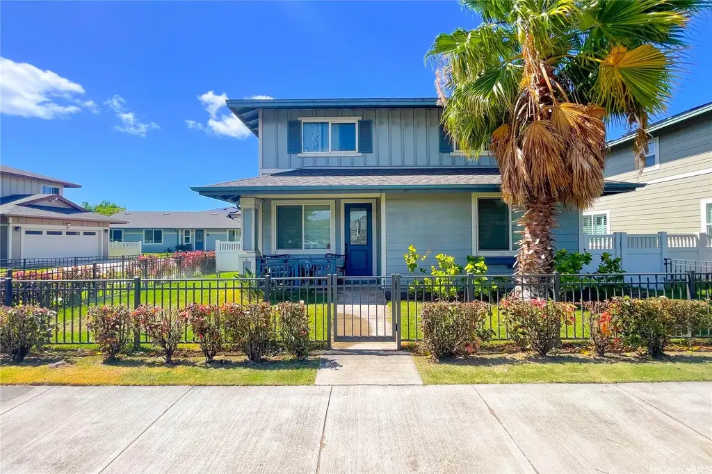 460 Kamaaha Avenue # 10, Kapolei