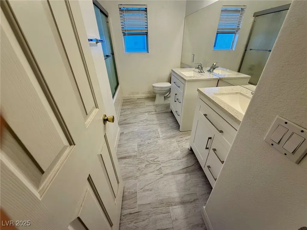 Photo of Listing #2711670