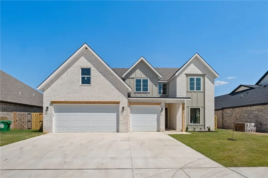 1860 Peacock Road, Centerton