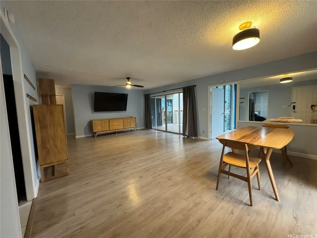 410 Haleloa Place # 410e, Honolulu