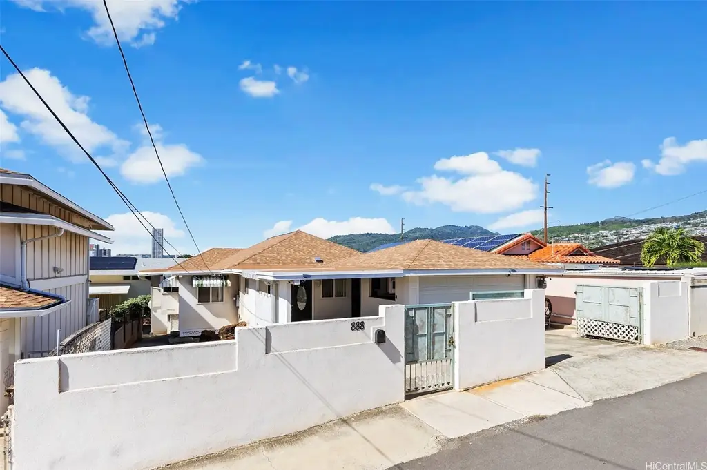 888 4th Avenue, Honolulu