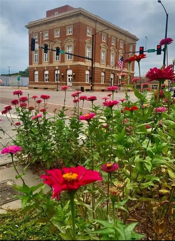 201 N Main Street, Harrison