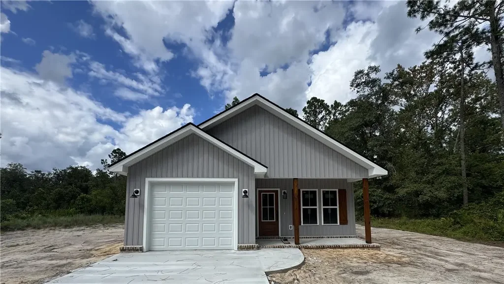 158 N Deborah Circle, Jesup