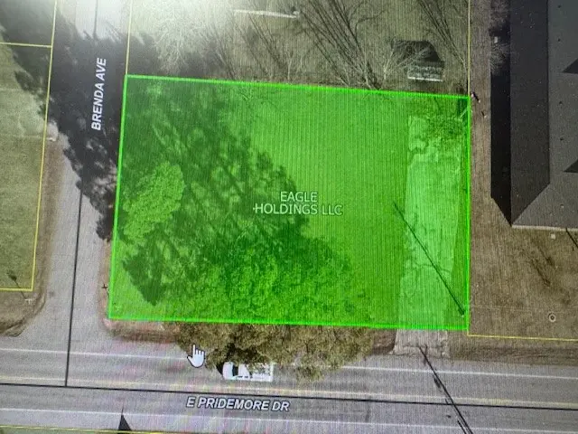 709 E Pridemore Drive, Lincoln