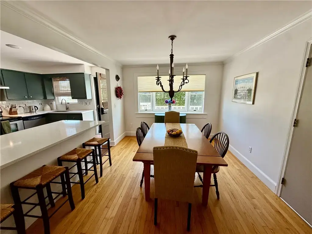 8 Mccormick Rd, Newport