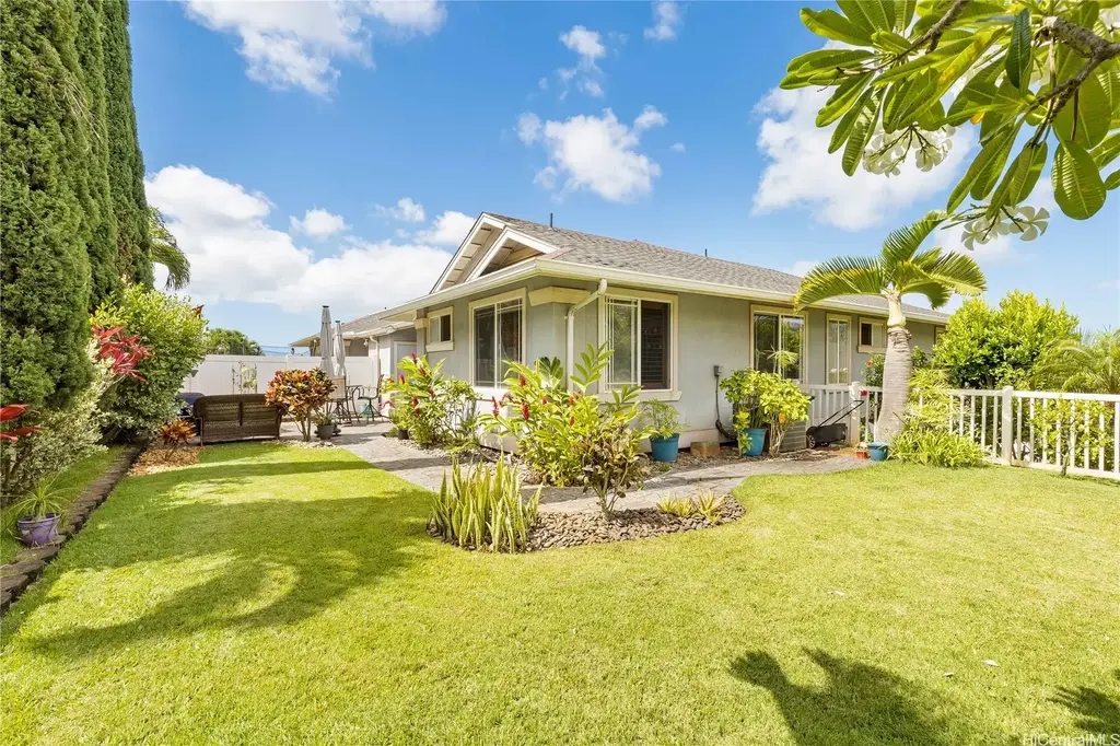 92-1087 Palahia Street # L, Kapolei