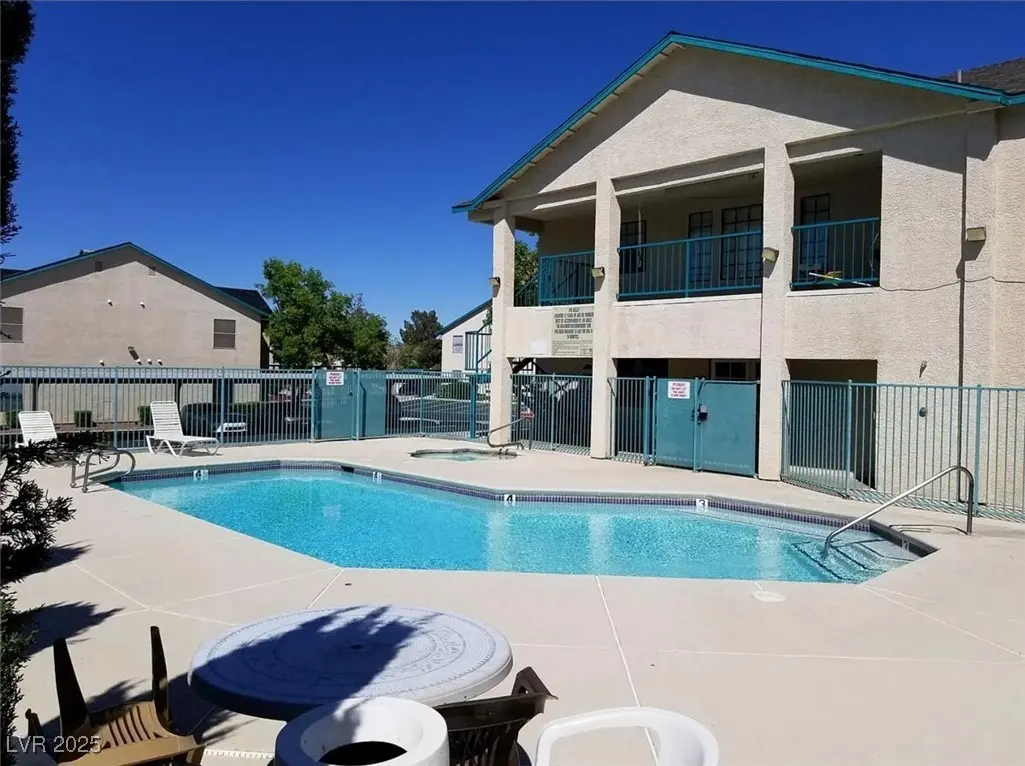 Photo of Listing #2712063