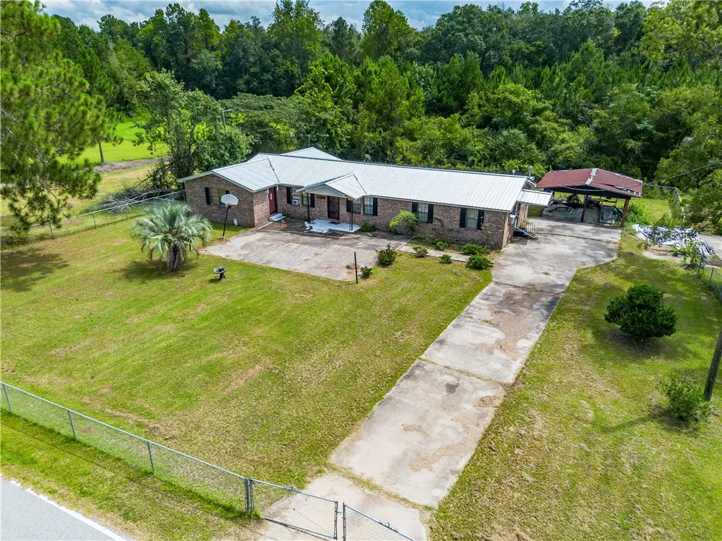 3038 Armor Road, Patterson