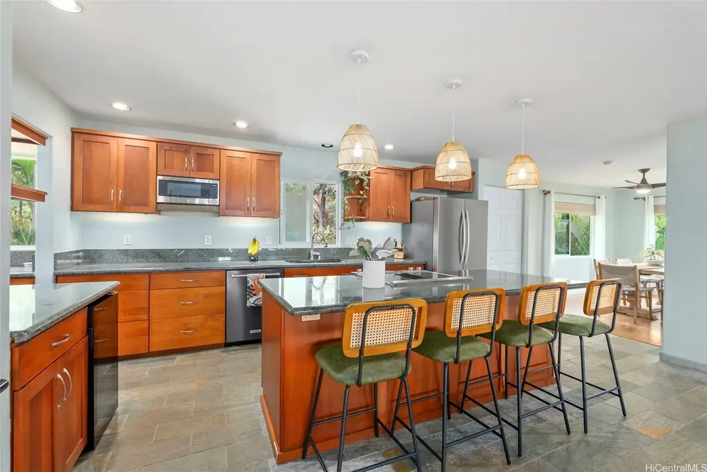 51-409 Hauhele Road # B, Kaaawa