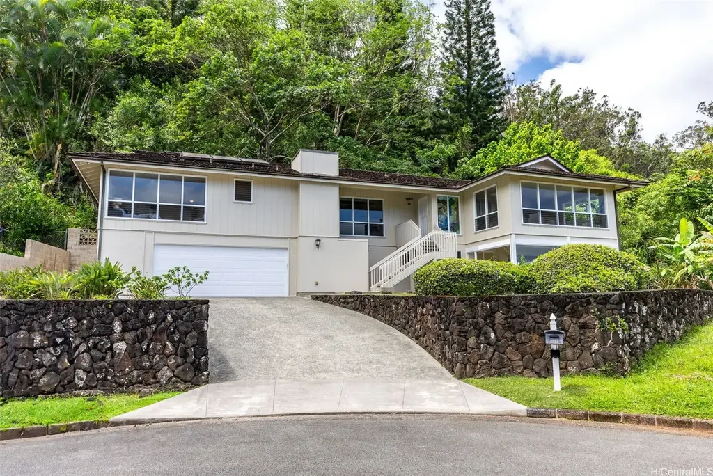 1362 Lopaka Place, Kailua