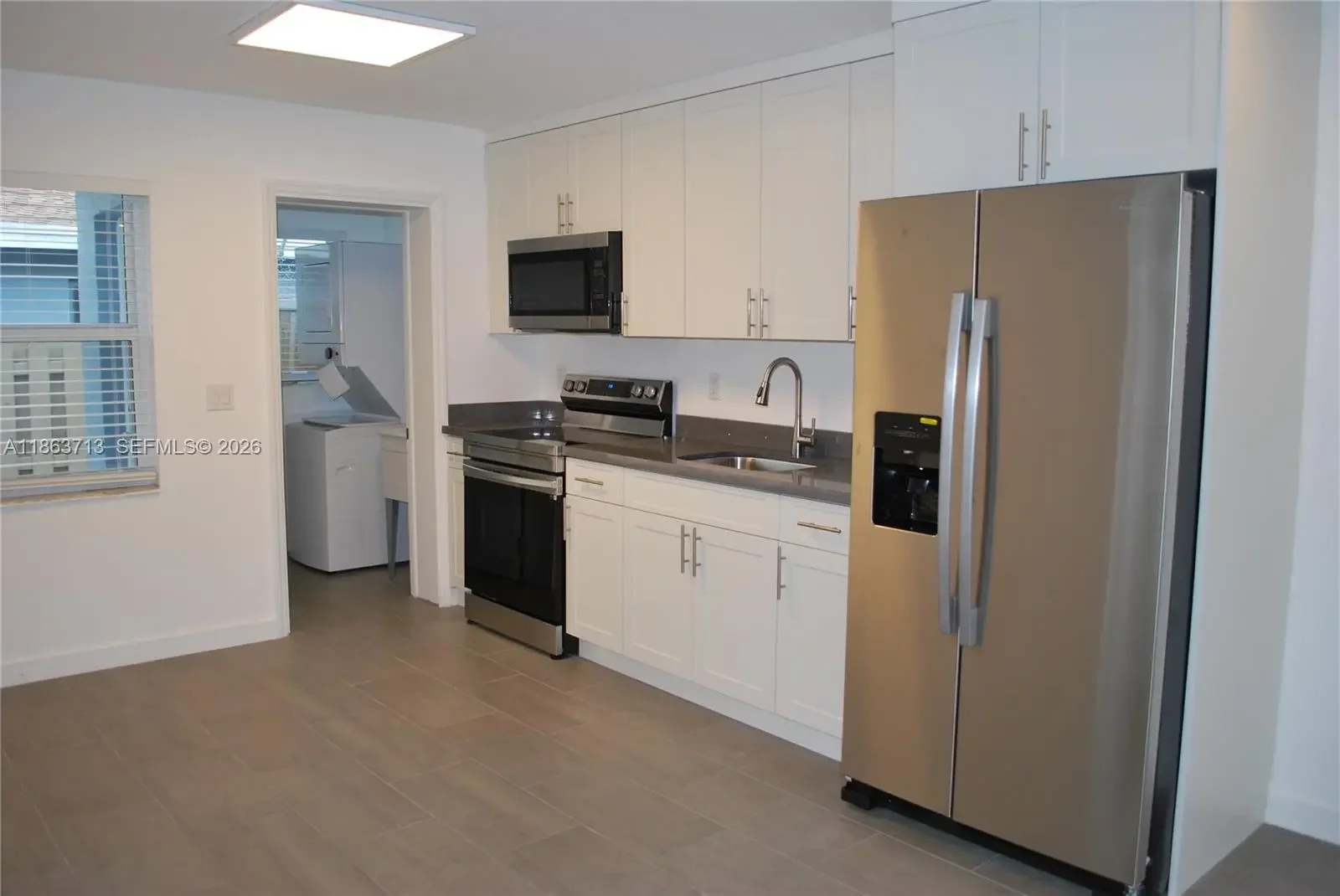 Photo of Listing #A11863713