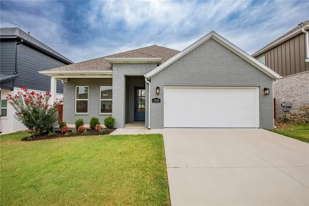 3704 Sw Sunbeam Avenue, Bentonville