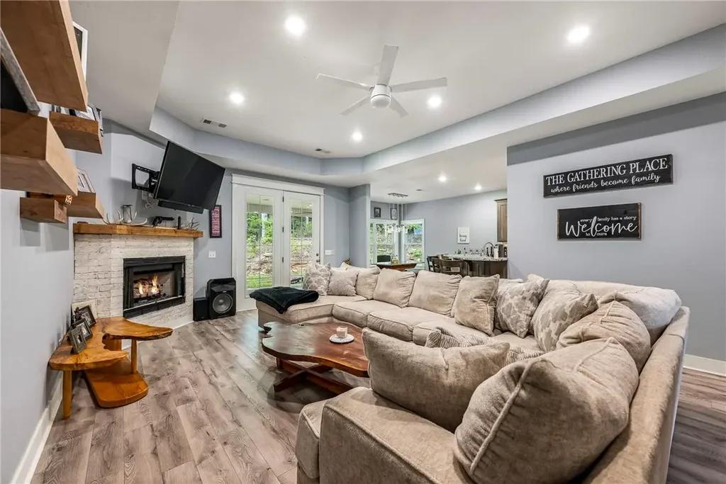 1213 Stokenbury Road, Elkins