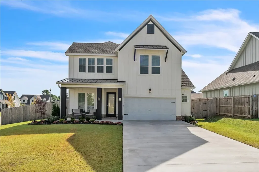 2703 20th Place, Rogers