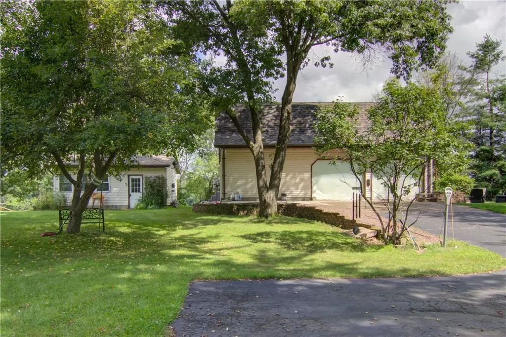 9498 27th Avenue, Eau Claire