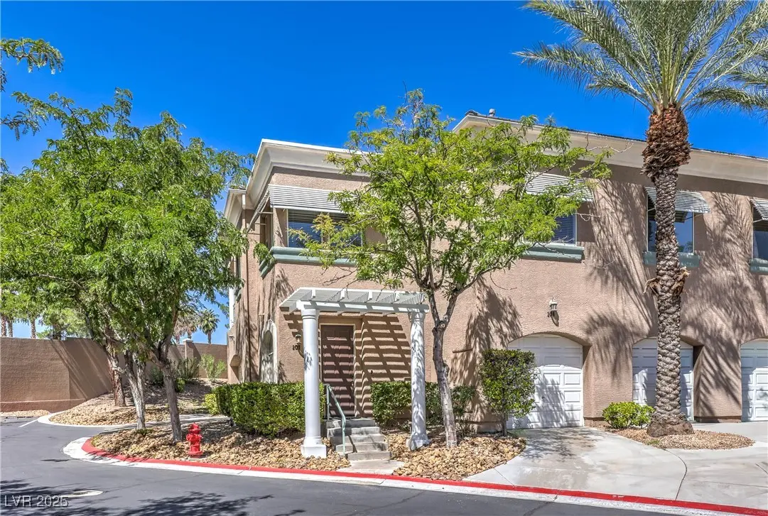 Photo of Listing #2712825