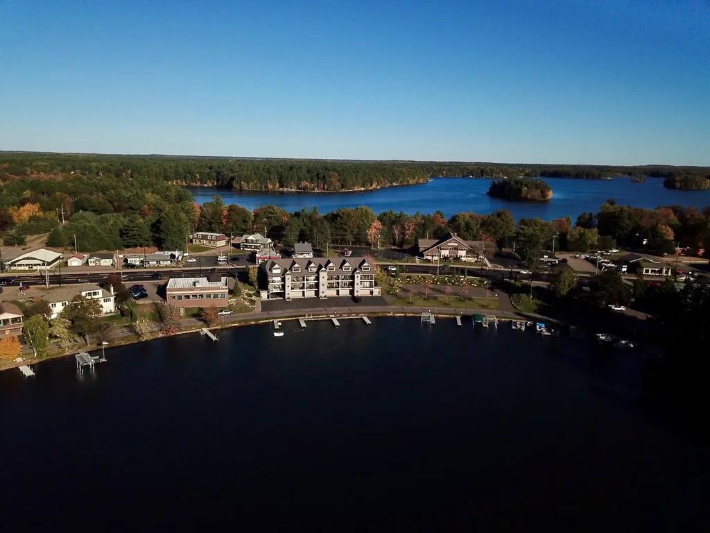 8600 Lakeview Dr # B, Minocqua