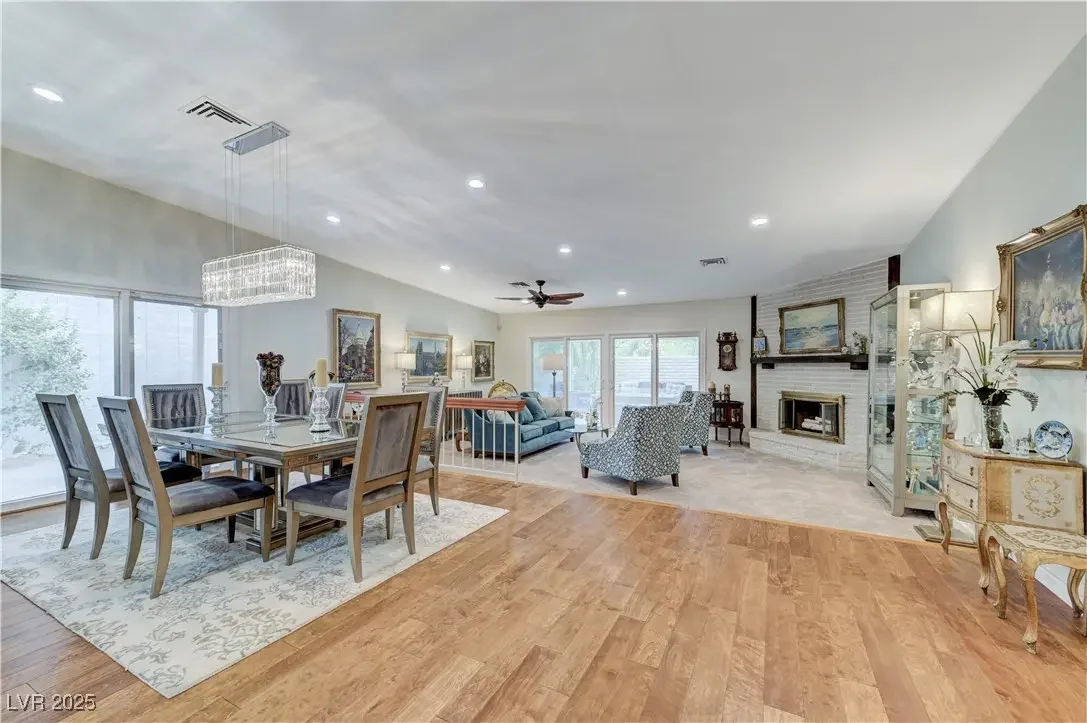 Photo of Listing #2712612