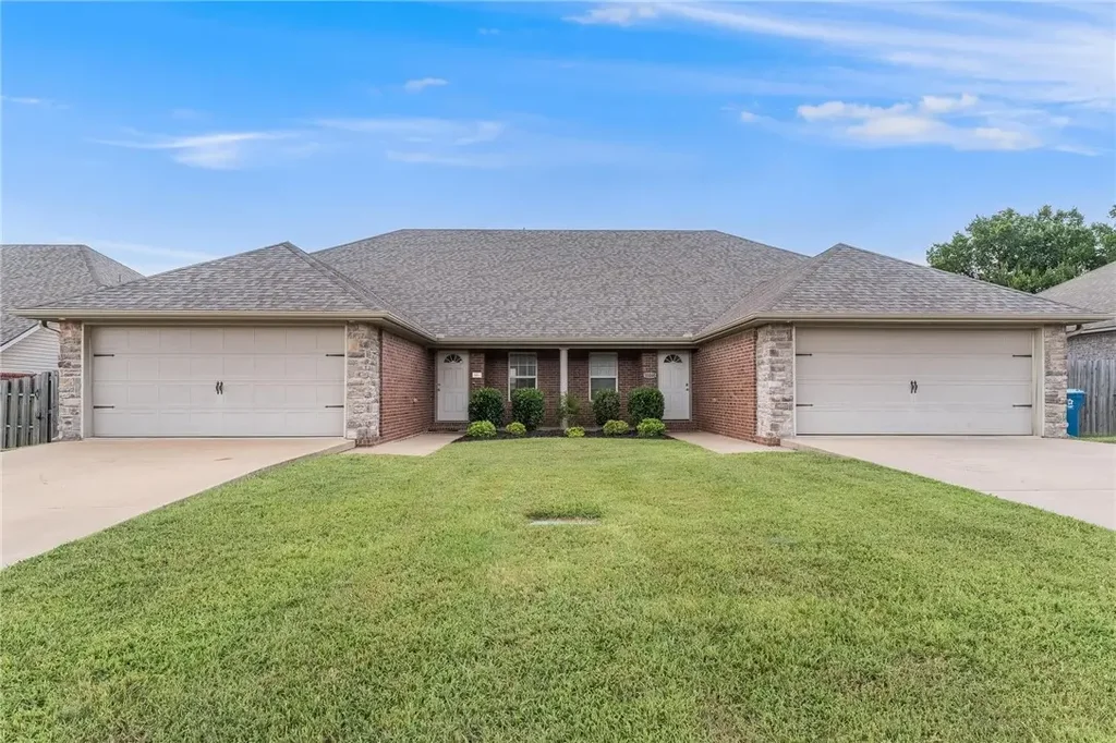 3006 Sw Deerfield Boulevard, Bentonville