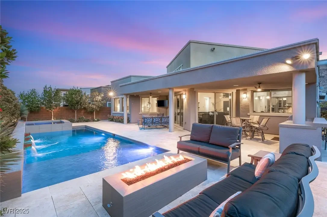 Photo of Listing #2713068