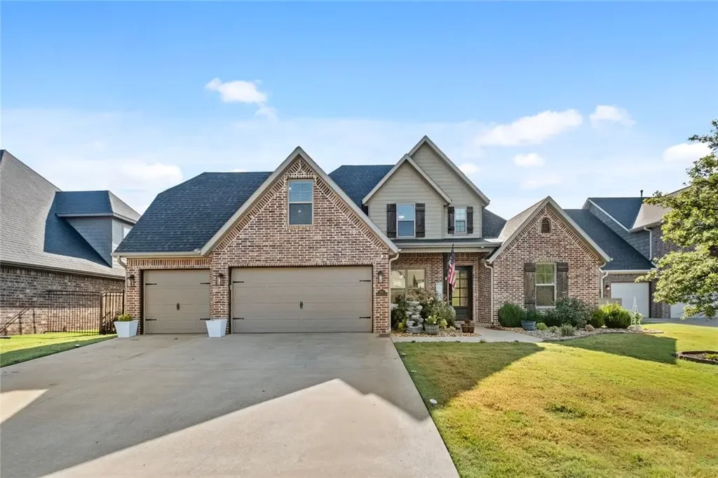 201 Sw Highland Road, Bentonville