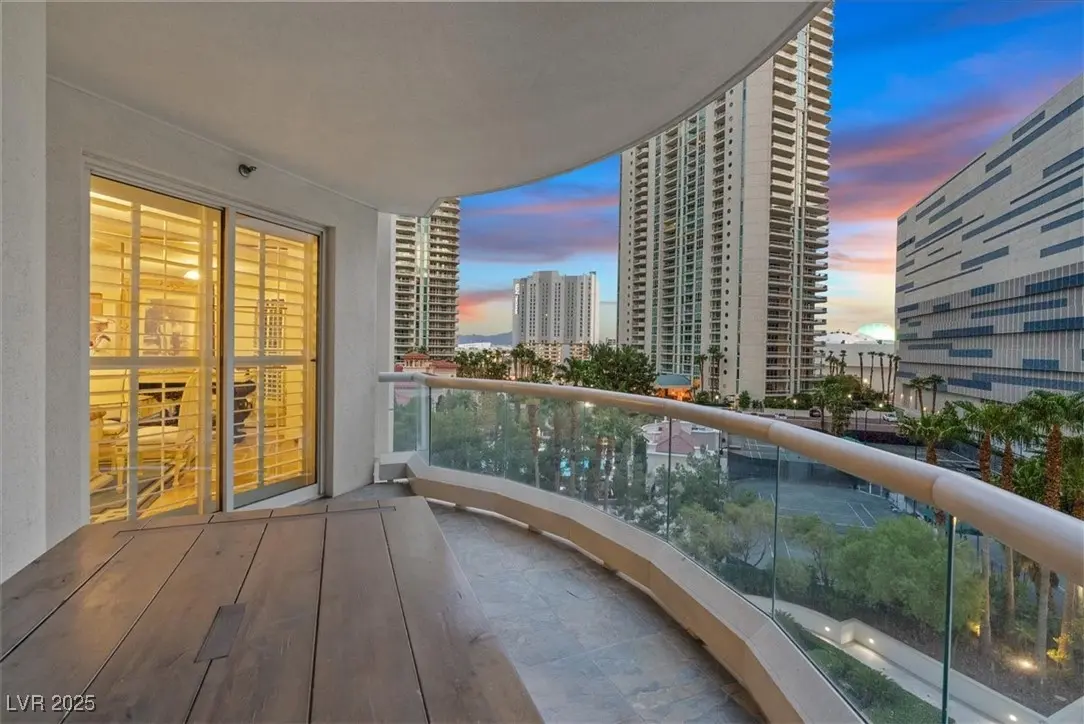 Photo of Listing #2713005