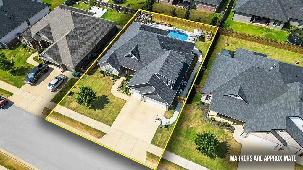 1400 Blue Moon Road, Centerton