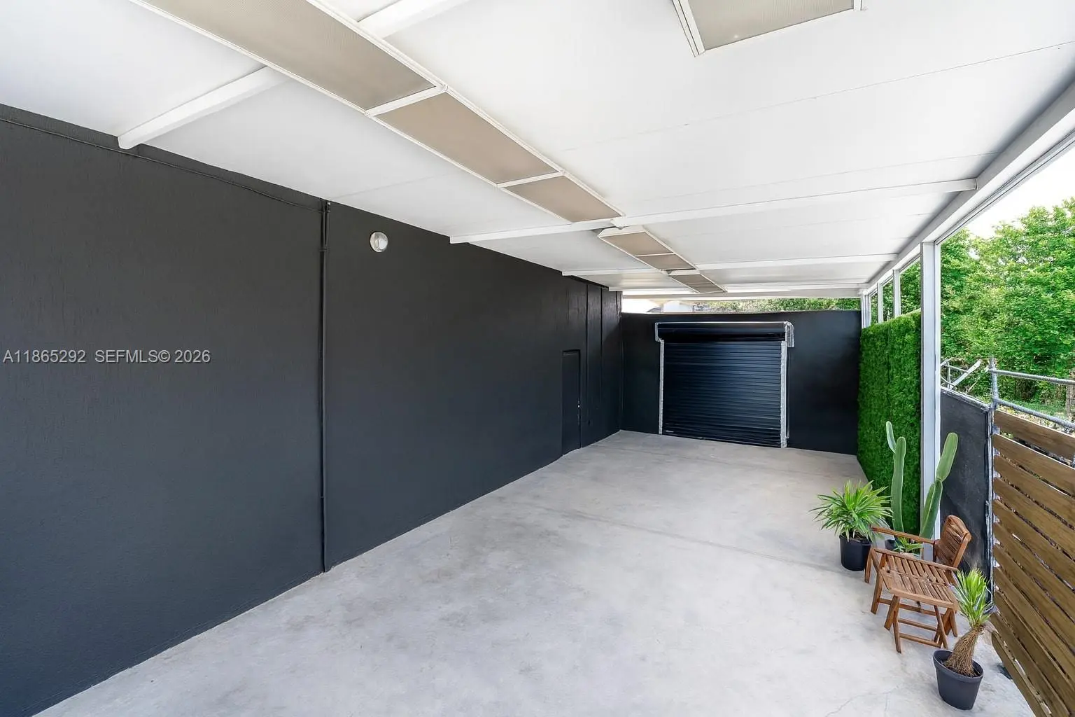 Photo of Listing #A11865292