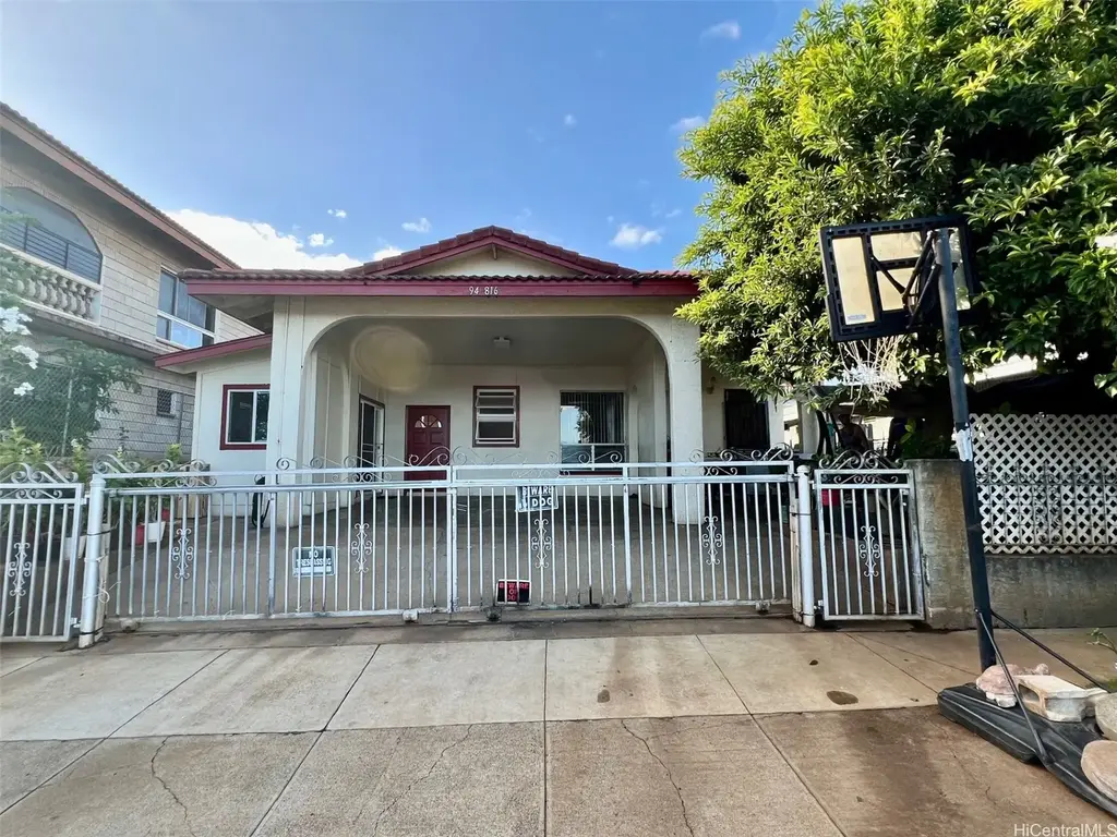94-816 Kuhaulua Street, Waipahu
