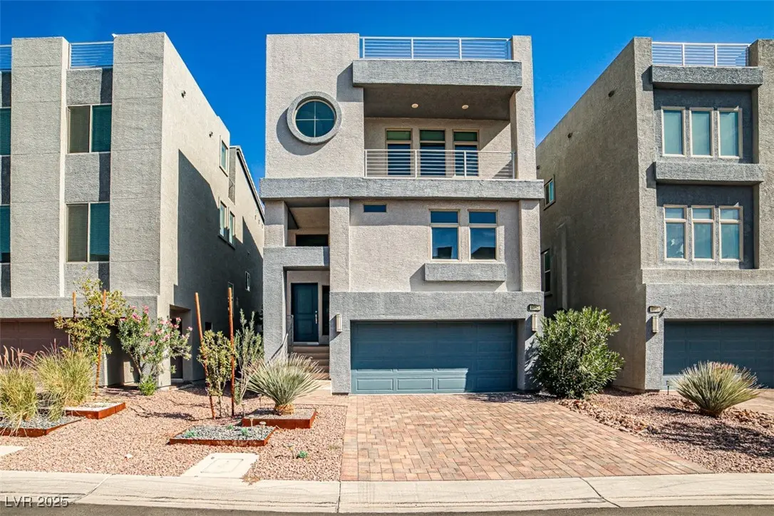 Photo of Listing #2711914