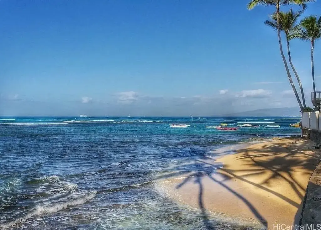 (unit #302) 2947 Kalakaua Avenue, Honolulu