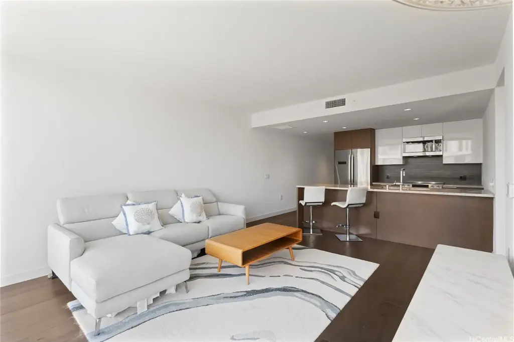 1001 Queens Street # 3805, Honolulu