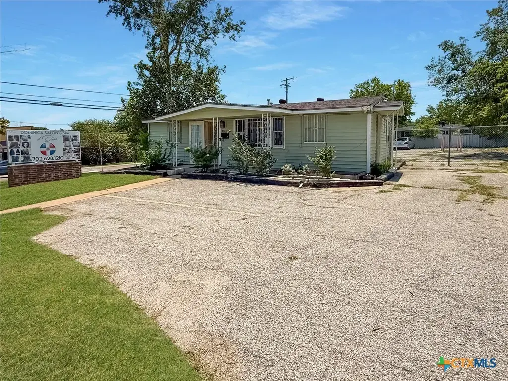 104 W Hallmark Avenue, Killeen