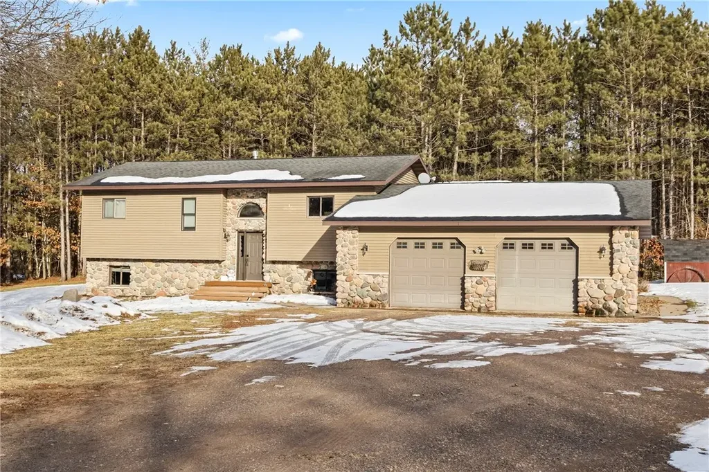 1021 N Trails End St Avenue, Bruce