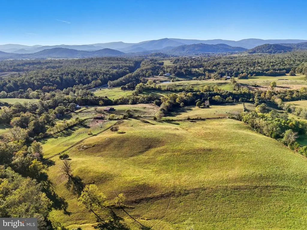 14105 Lee Hwy, Amissville