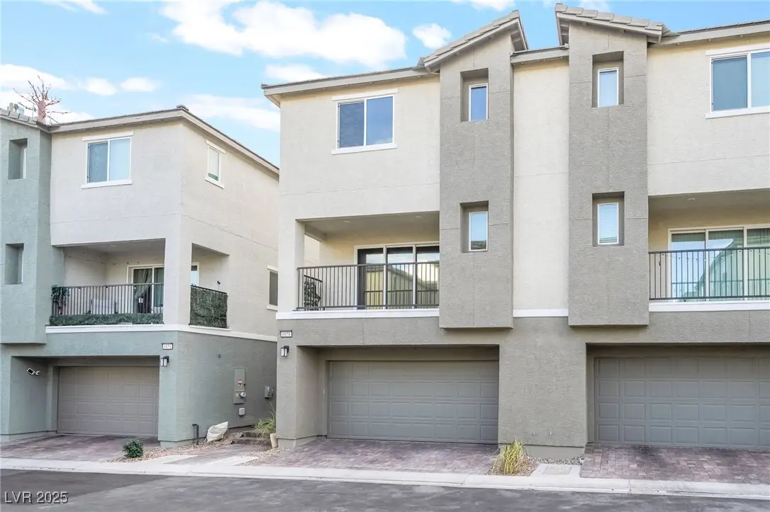 Photo of Listing #2713580