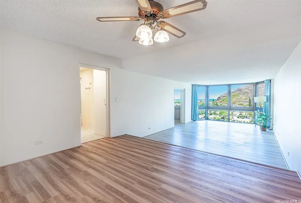 501 Hahaione Street # 110e, Honolulu